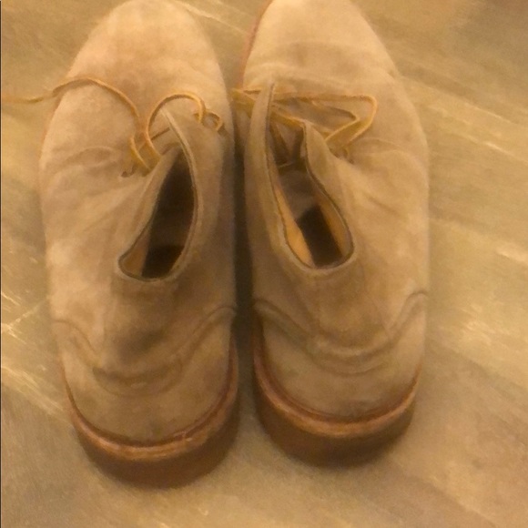 Shoes - Picture 4 of 6